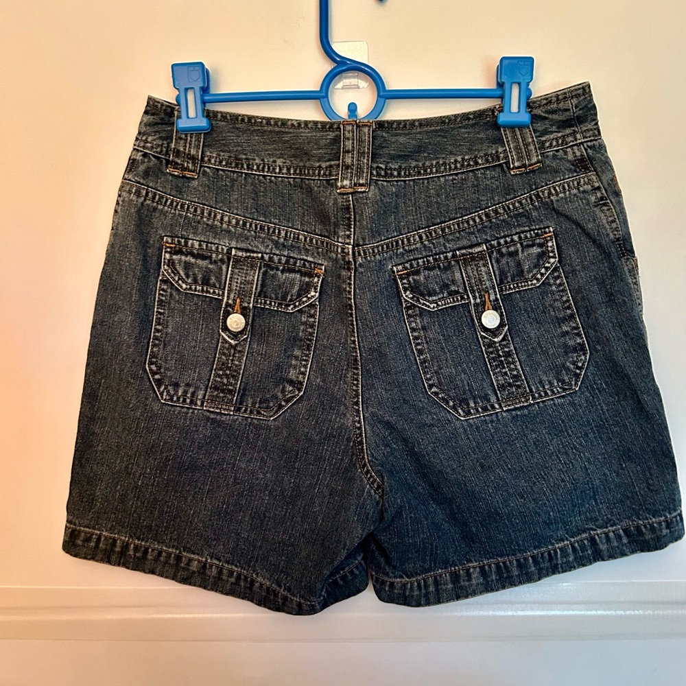 Sonoma women’s Jean shorts, size 10 - Picture 2 of 3